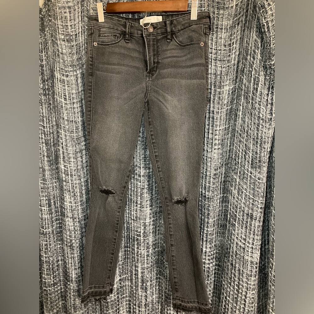 Stylish Gray Women's Jeans